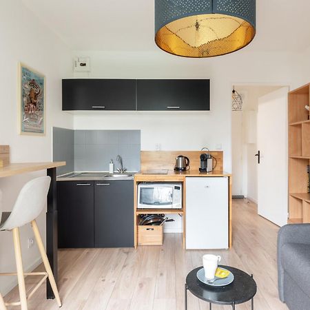 Studio Centre-Ville Avec Terrasse Et Parking Securise Gratuit น็องต์ ภายนอก รูปภาพ