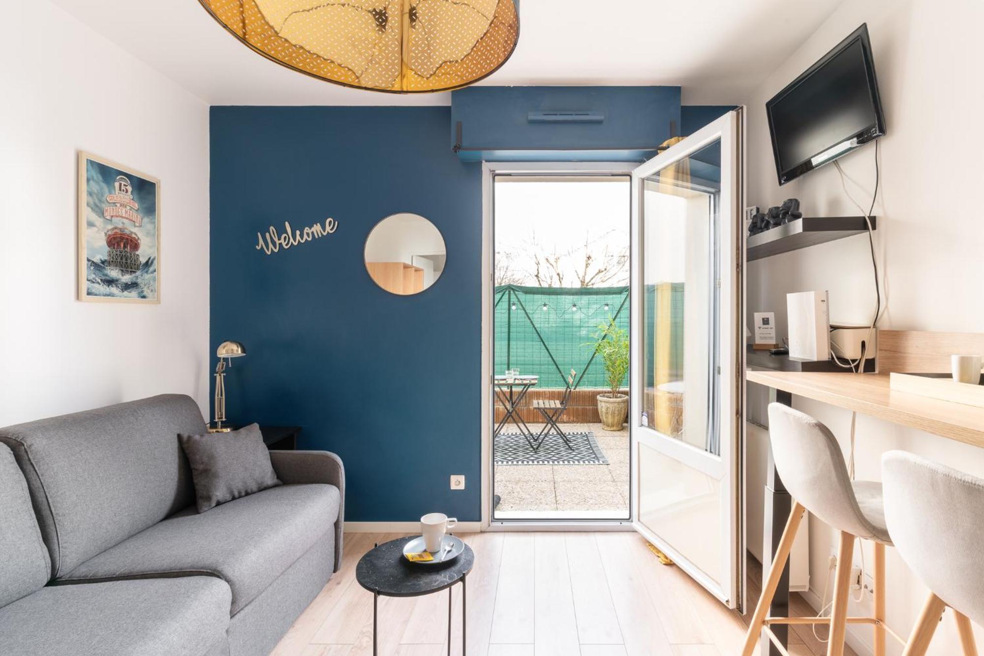 Studio Centre-Ville Avec Terrasse Et Parking Securise Gratuit น็องต์ ภายนอก รูปภาพ