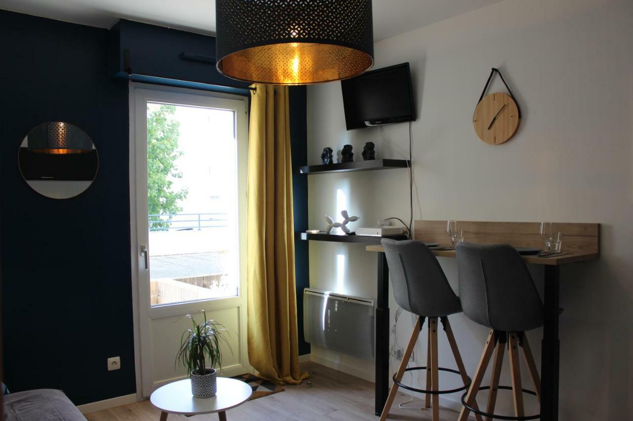 Studio Centre-Ville Avec Terrasse Et Parking Securise Gratuit น็องต์ ภายนอก รูปภาพ